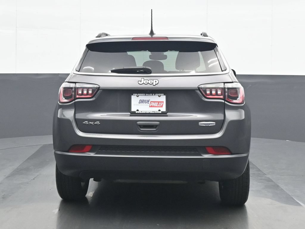 Used 2024 Jeep Compass Latitude AWD/4WD image 5