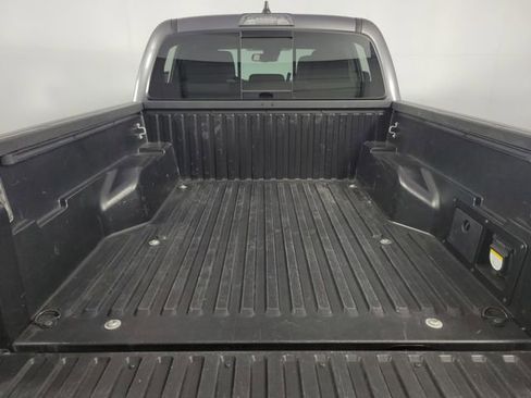 Used 2021 Toyota Tacoma TRD Sport image 26