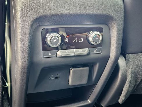 New 2026 GMC Acadia AT4 image 36