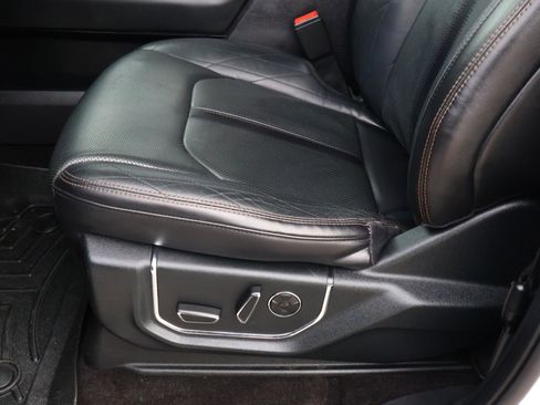 Used 2019 Ford Expedition Max Platinum image 17