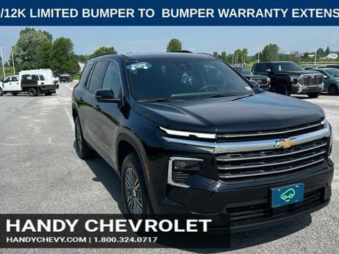 Certified 2025 Chevrolet Traverse LT w/ Driver Confidence Package AWD/4WD image 1