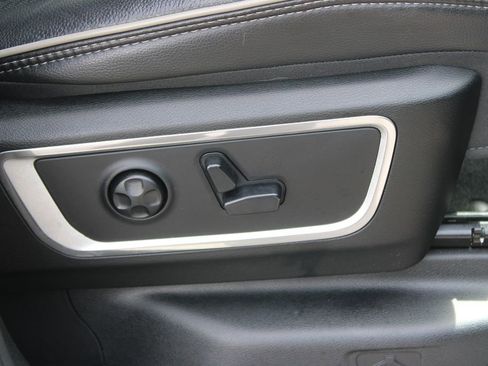 Used 2020 RAM 1500 Laramie w/ Sport Appearance Package AWD/4WD image 25