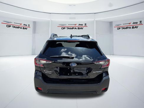Used 2024 Subaru Outback Premium AWD/4WD image 5