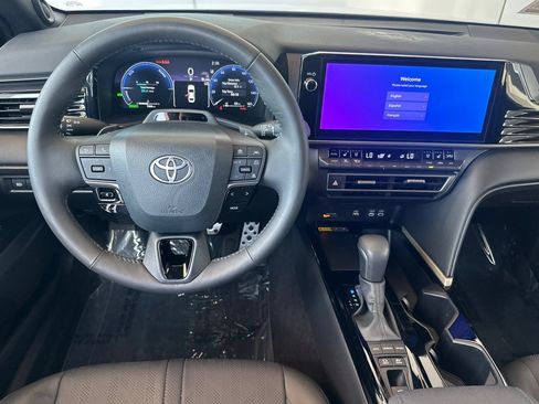Used 2026 Toyota Camry XSE w/ Premium Plus Package FWD image 17