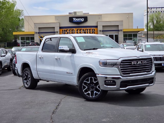 Used 2025 RAM 1500 Laramie AWD/4WD image 1