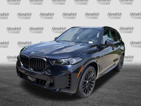 New 2026 BMW X5 xDrive40i w/ M Sport Package AWD/4WD image 5