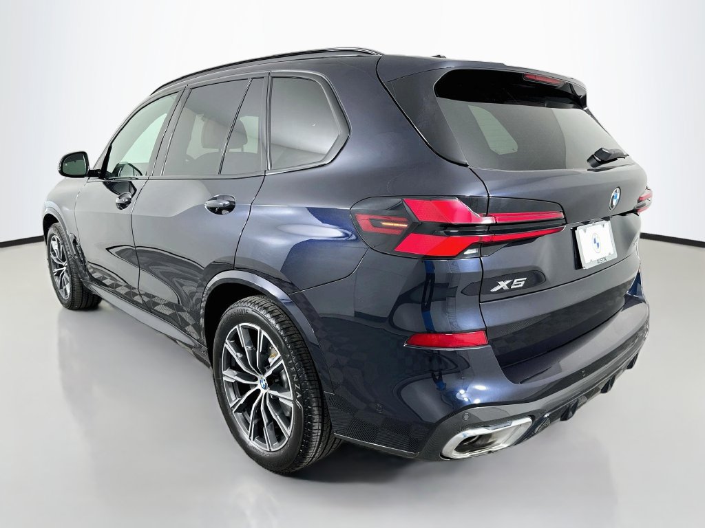 Used 2026 BMW X5 sDrive40i w/ M Sport Package RWD image 7