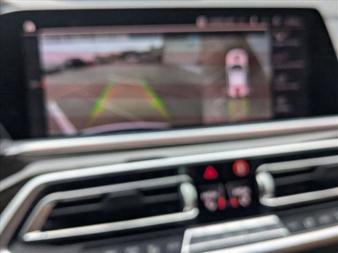 Used 2020 BMW X5 sDrive40i w/ Premium Package image 12