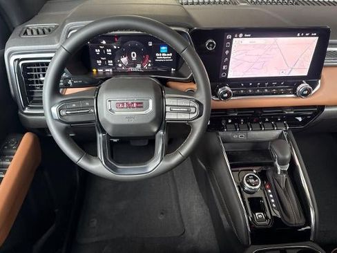 New 2026 GMC Canyon AT4 AWD/4WD image 15
