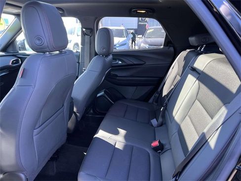Used 2023 Chevrolet TrailBlazer RS w/ Sun and Liftgate Package image 11