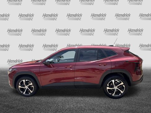 Used 2024 Chevrolet Trax RS w/ Driver Confidence Package FWD image 7
