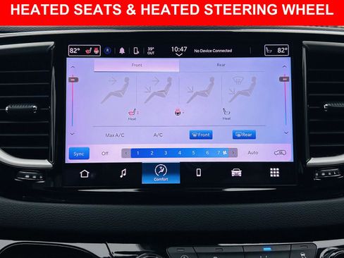 Used 2023 Chrysler Pacifica Touring-L image 5