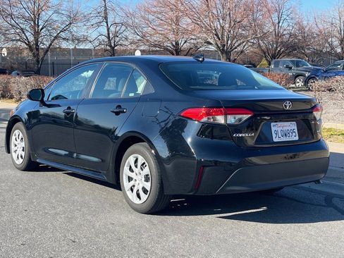 Used 2024 Toyota Corolla LE image 3