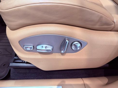 Used 2020 Porsche Macan S image 23