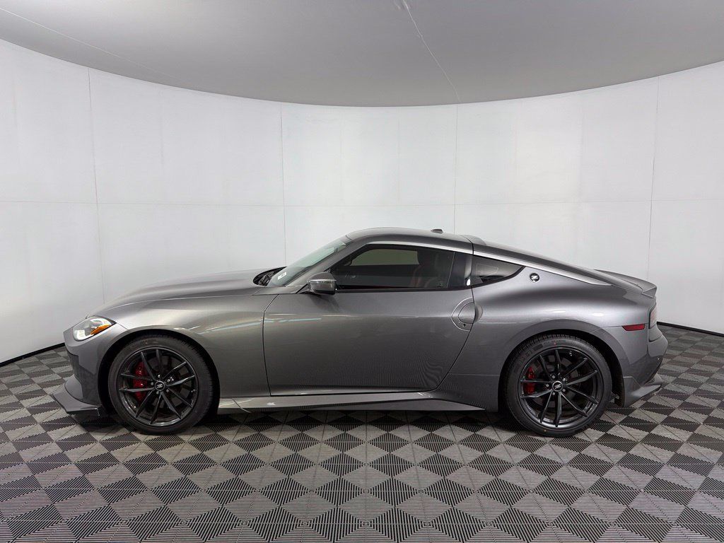 Used 2024 Nissan Z Performance w/ Floor Mat Package RWD image 10