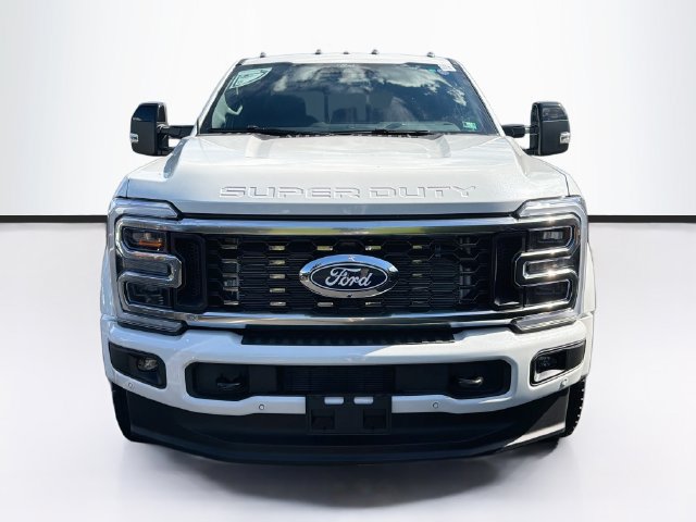 New 2027 Ford F450 Platinum w/ FX4 Off-Road Package AWD/4WD image 2
