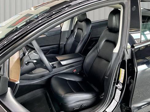 Used 2023 Tesla Model 3 Standard Range RWD image 19