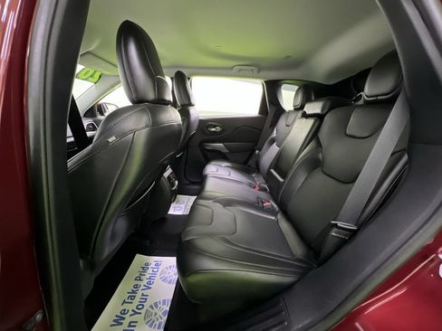 Used 2020 Jeep Cherokee Limited AWD/4WD image 27