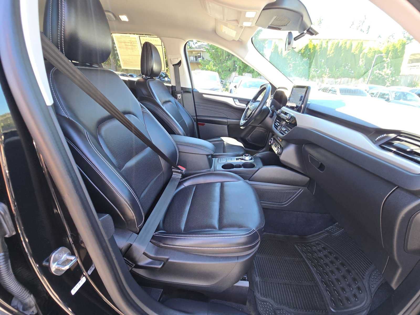 Used 2021 Ford Escape SEL FWD image 11
