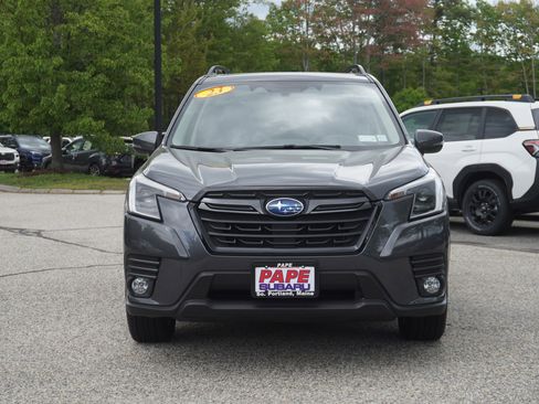 Used 2023 Subaru Forester Limited AWD/4WD image 2