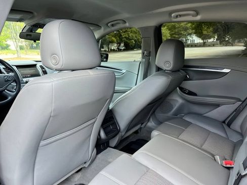 Used 2019 Chevrolet Impala LS FWD image 15