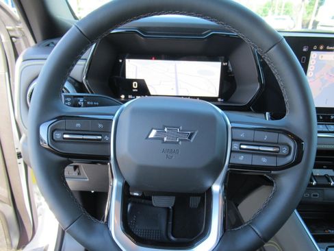 New 2026 Chevrolet Colorado ZR2 AWD/4WD image 21