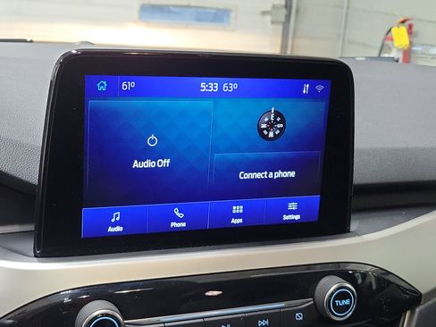 Used 2020 Ford Escape SE image 25