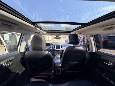 Used 2018 Jeep Compass Sport FWD image 16