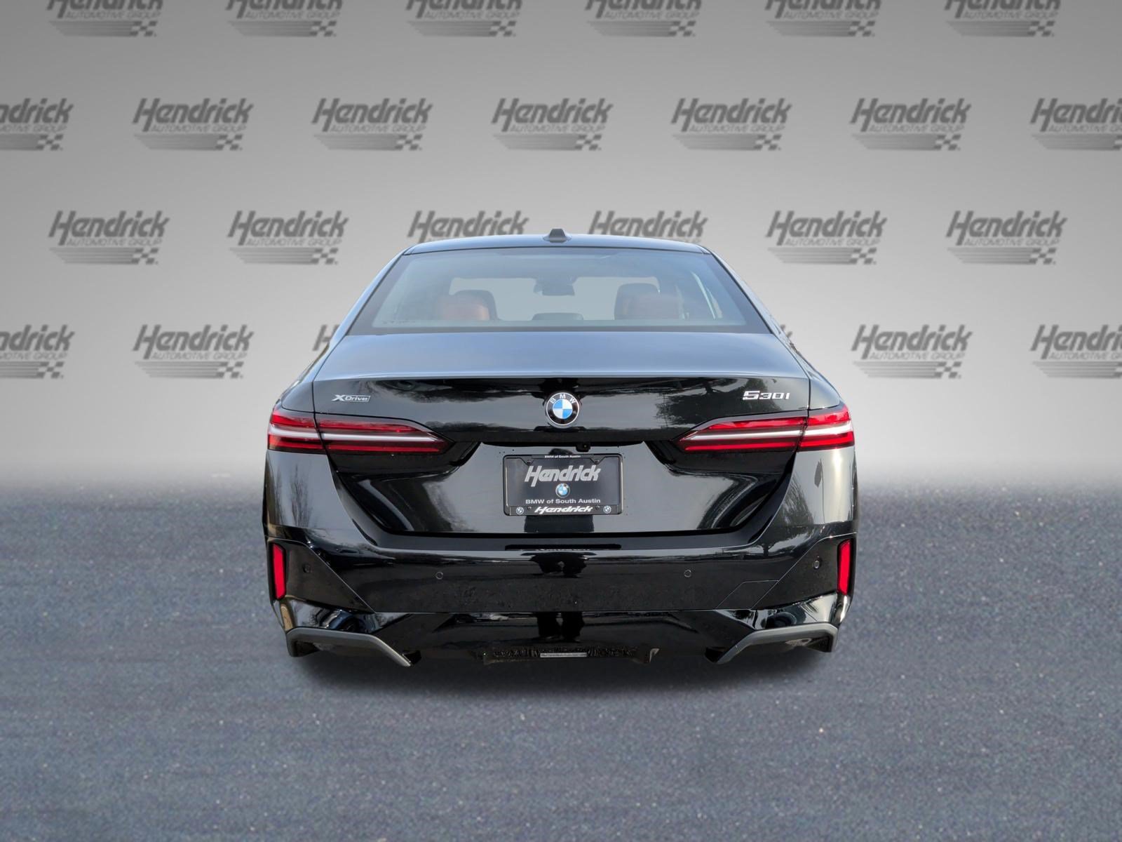 Used 2026 BMW 530i xDrive w/ M Sport Package AWD/4WD image 8