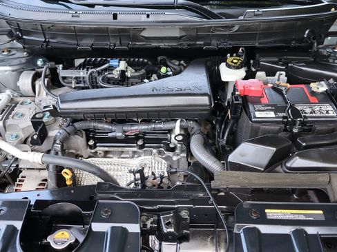 Used 2018 Nissan Rogue SL AWD/4WD image 39