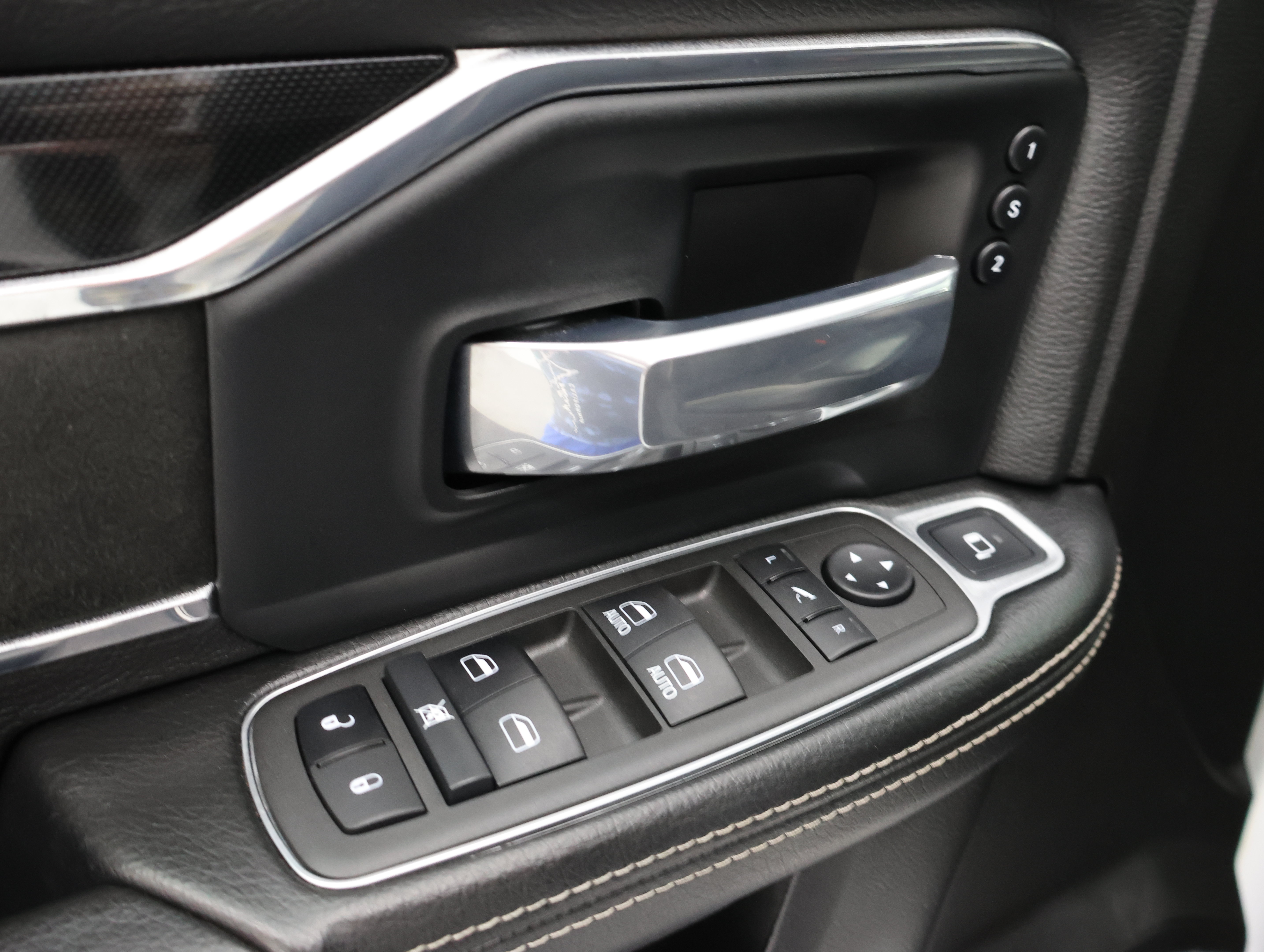 Used 2022 RAM 2500 Laramie AWD/4WD image 41