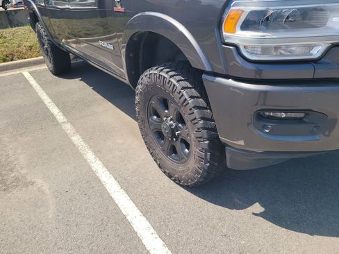 Used 2019 RAM 2500 Laramie AWD/4WD image 4