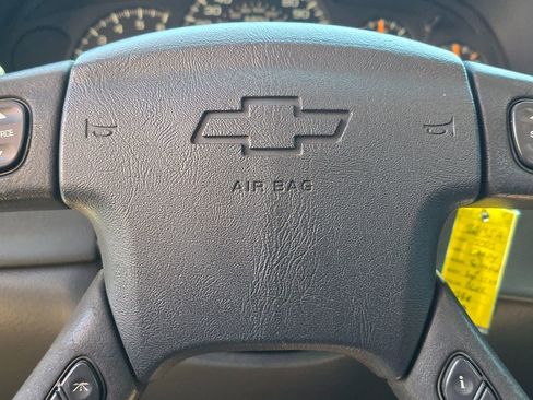 Used 2005 Chevrolet Silverado 1500 LS AWD/4WD image 36
