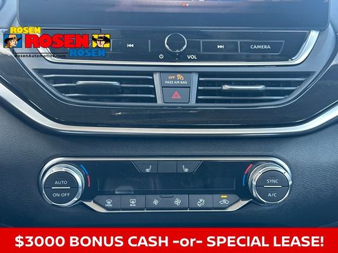 New 2025 Nissan Altima 2.5 SR w/ SR Premium Package image 21