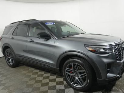 Used 2025 Ford Explorer ST-Line w/ Premium Package