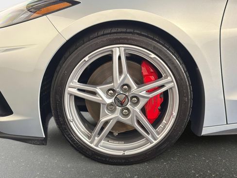 Used 2021 Chevrolet Corvette Stingray Premium Cpe w/ Z51 Performance Package RWD image 12