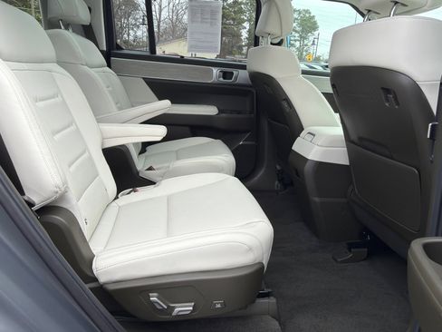 Certified 2025 Hyundai Santa Fe Calligraphy image 15