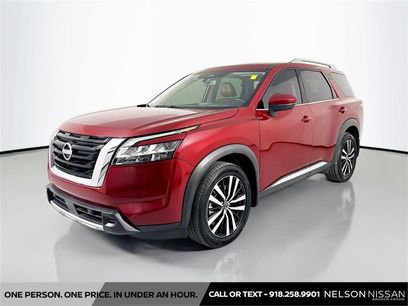 Used 2023 Nissan Pathfinder Platinum w/ Cargo Package