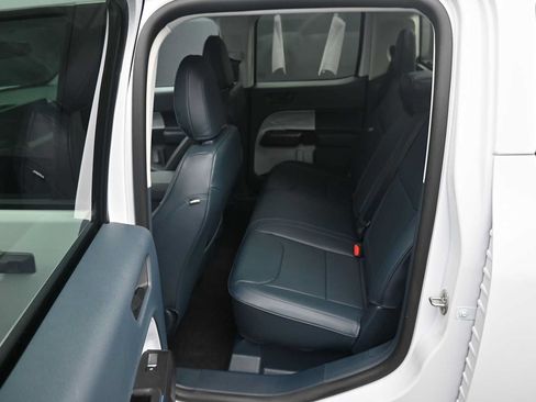 Used 2025 Ford Maverick XLT w/ XLT Luxury Package AWD/4WD image 13