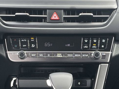 New 2026 Kia Seltos S FWD image 13