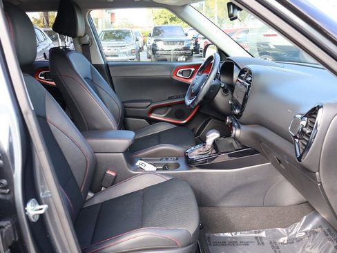 Used 2023 Kia Soul GT-Line w/ GT-Line Technology Package image 28