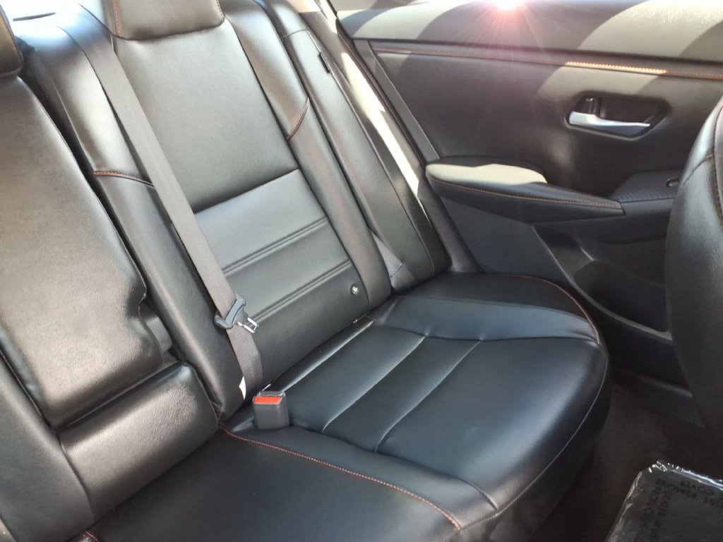 Used 2025 Nissan Sentra SR w/ SR Premium Package FWD image 18