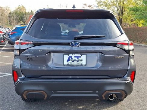 Used 2025 Subaru Forester Sport image 5