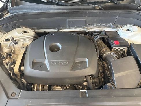Used 2019 Volvo XC90 T6 Momentum w/ Advanced Package AWD/4WD image 48