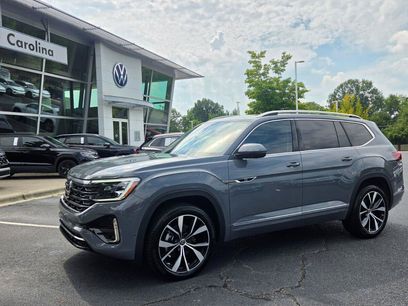 Used 2025 Volkswagen Atlas SEL Premium R-Line