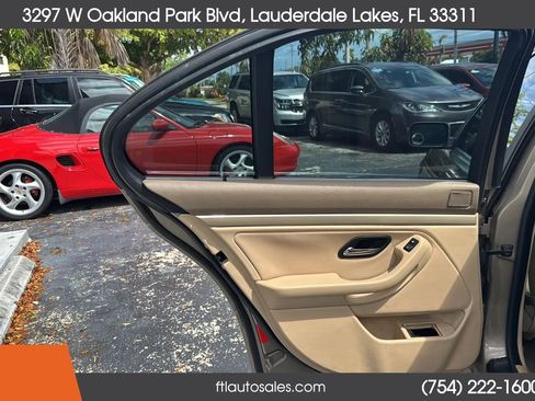 Used 2001 BMW 525i Sedan image 26