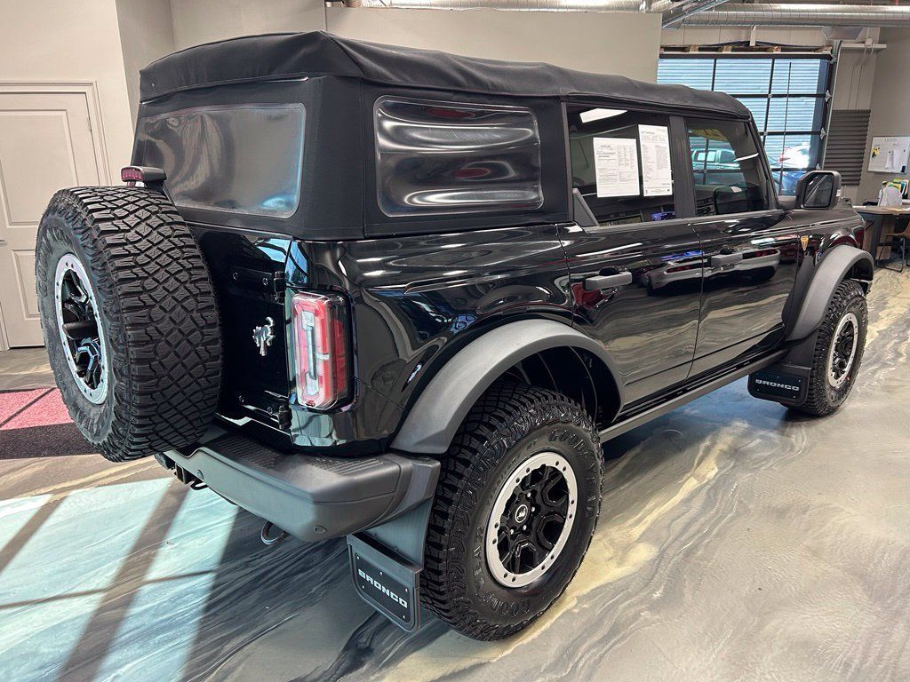 Used 2021 Ford Bronco Badlands w/ Sasquatch Package AWD/4WD image 35