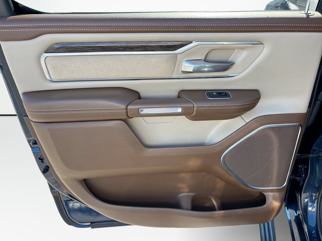 Used 2020 RAM 1500 Laramie AWD/4WD image 19