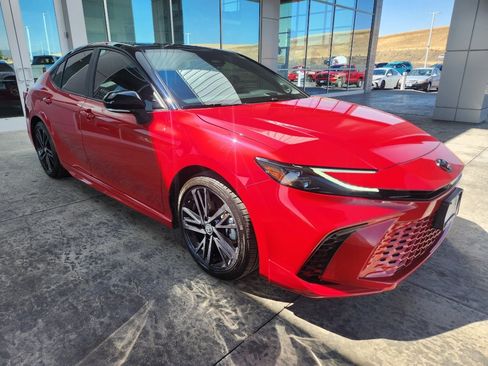 Used 2025 Toyota Camry XSE w/ Premium Package AWD/4WD image 11