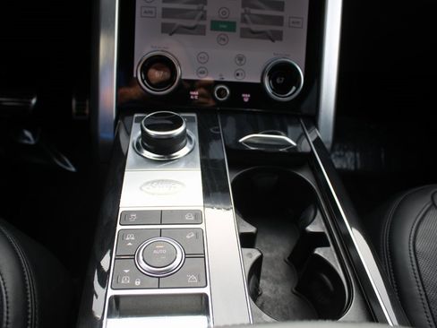 Used 2021 Land Rover Range Rover Autobiography image 41